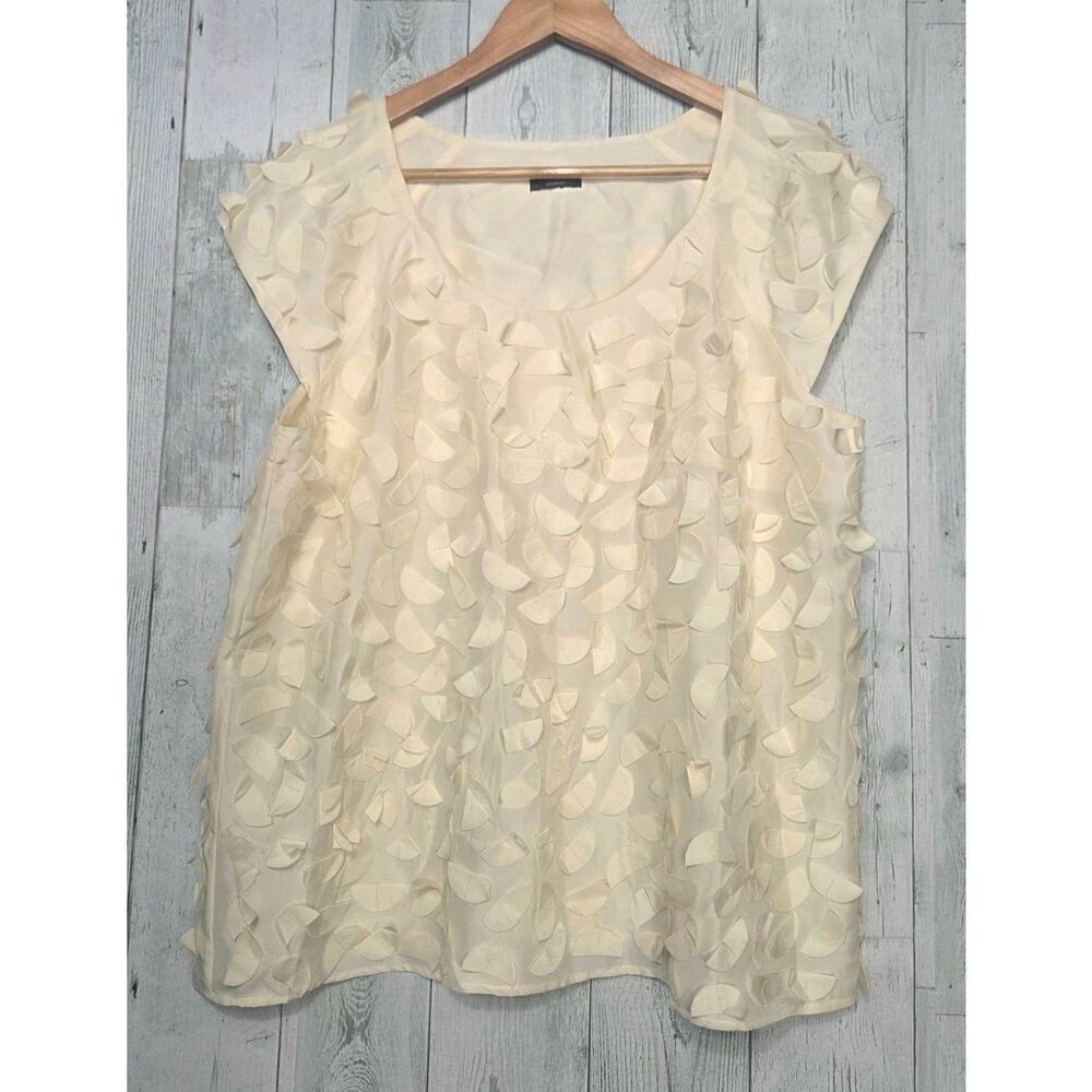 Talbots 100% Silk Flutter Half Moon Cap Sleeved Blouse Cream Sz L EST